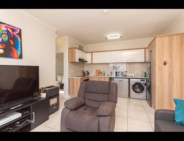 1 BEDROOM APARTMENT SOLD IN RICHWOOD